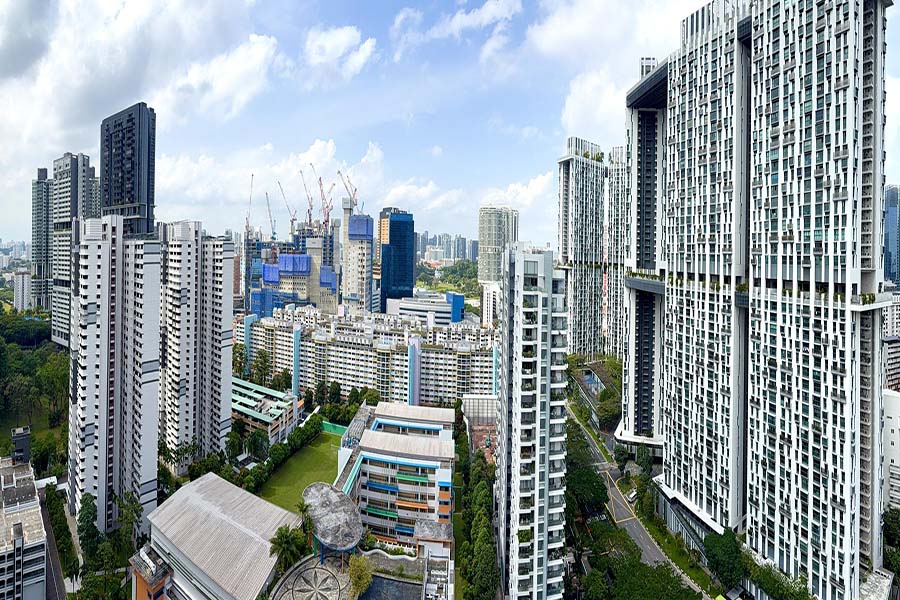 Singapore residential skyline illustrating condominium living and housing choices between ECs and private condos.